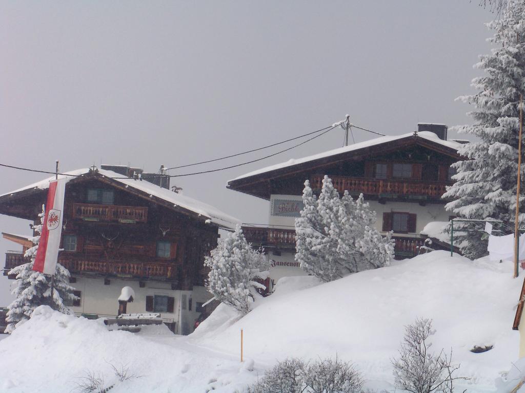 Gastehaus Bichl Hotel Umhausen Exterior photo